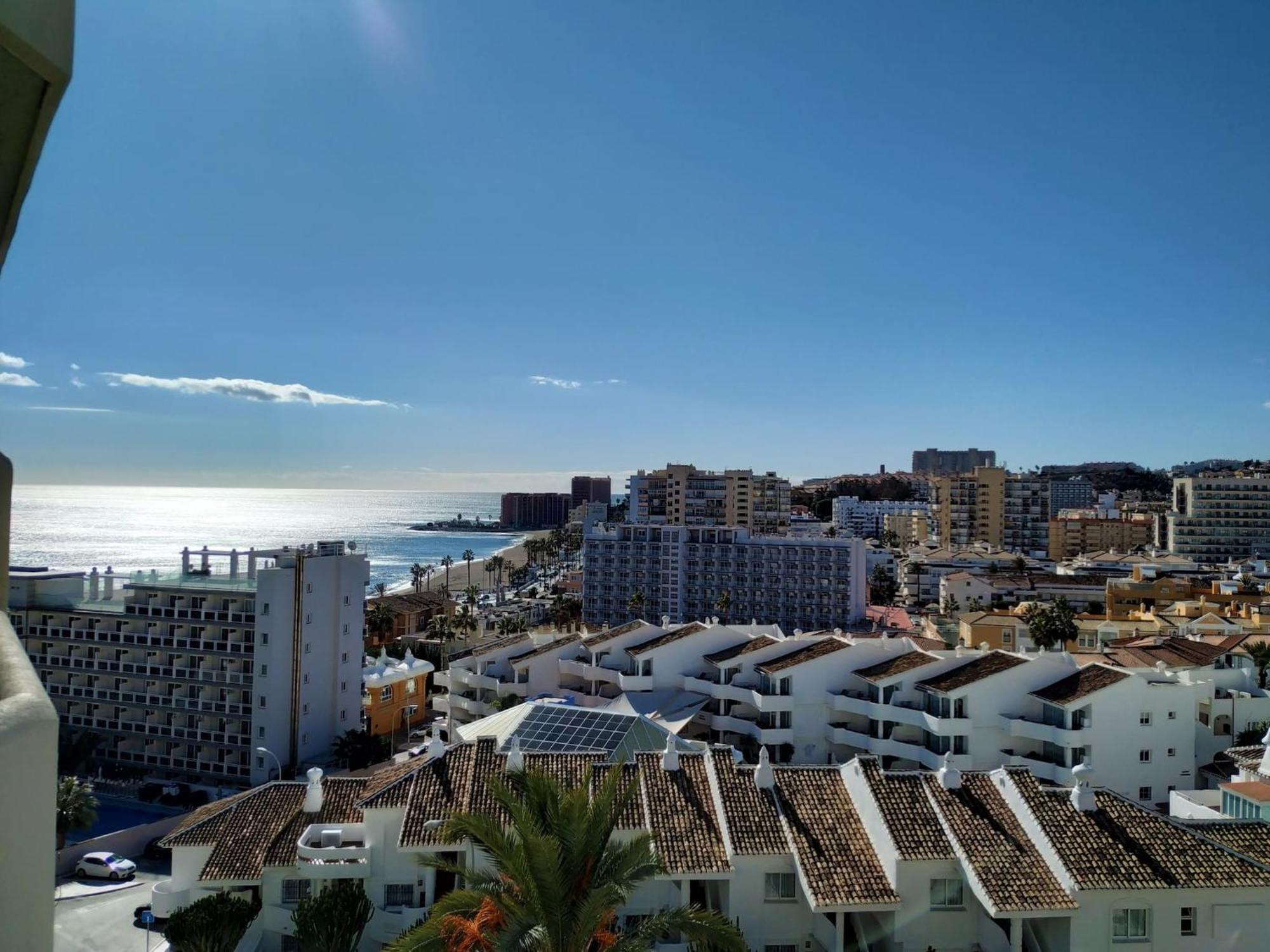 Deluxe Apartment In Benalbeach With Beach Views Benalmadena Ngoại thất bức ảnh